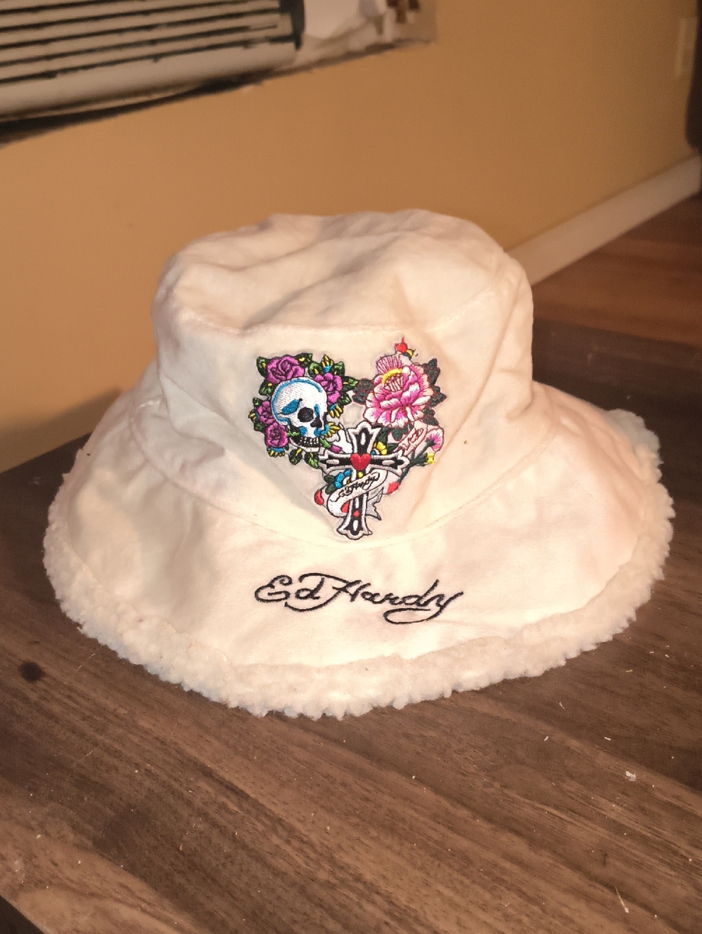 Ed Hardy Cream Sherpa Lined Bucket Hat - New Without Tags